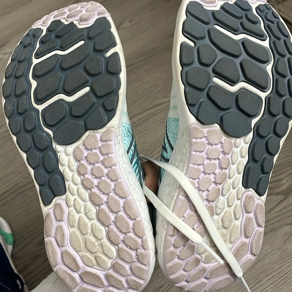 NEW-BALANCE FRESH FOAM - Picture 5 of 6